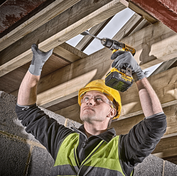 bormasina cu acumulator profesionala dewalt